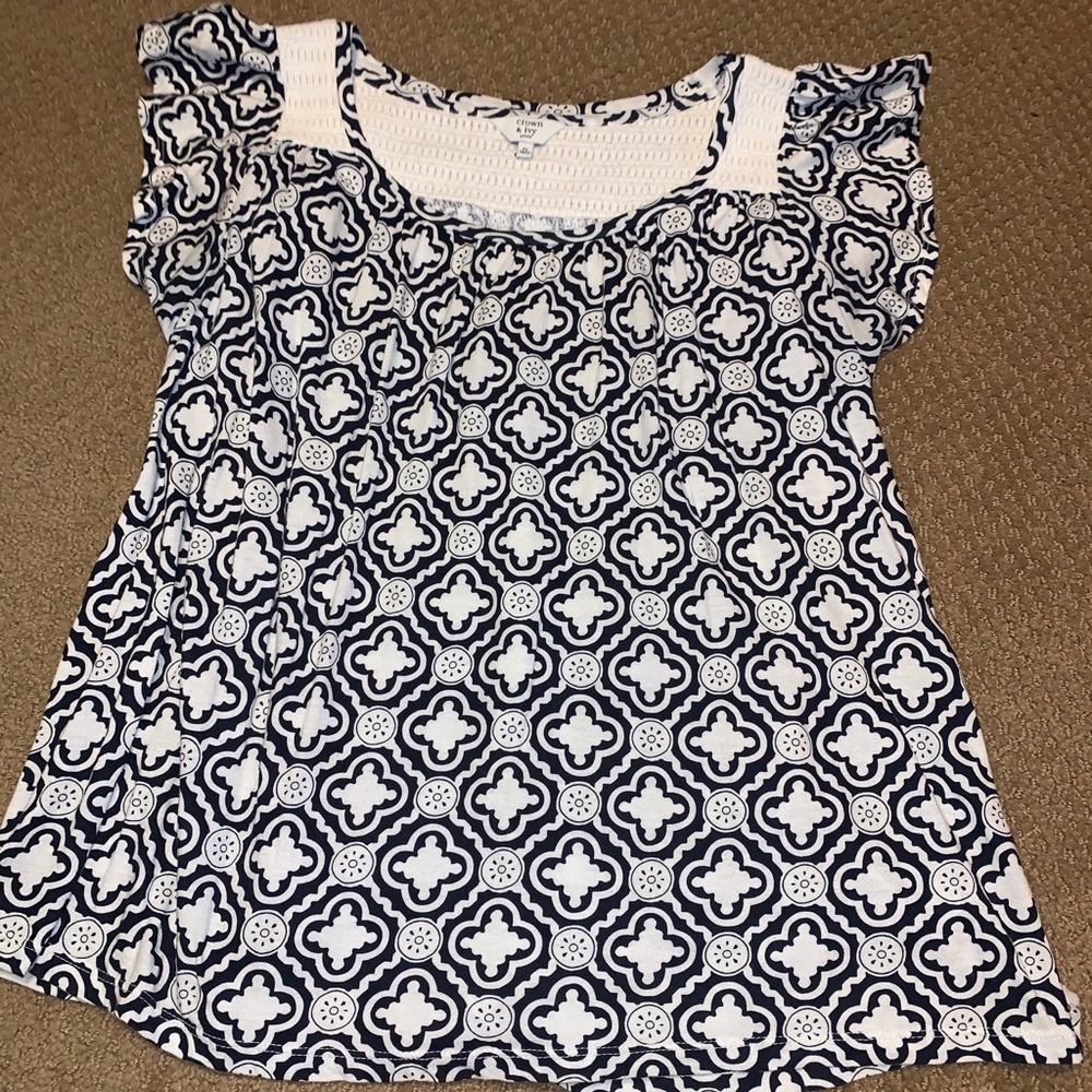 Crown and Ivy Blouse, Size Petite Large